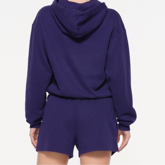 Skims Periwinkle Set - Picture 12 of 13